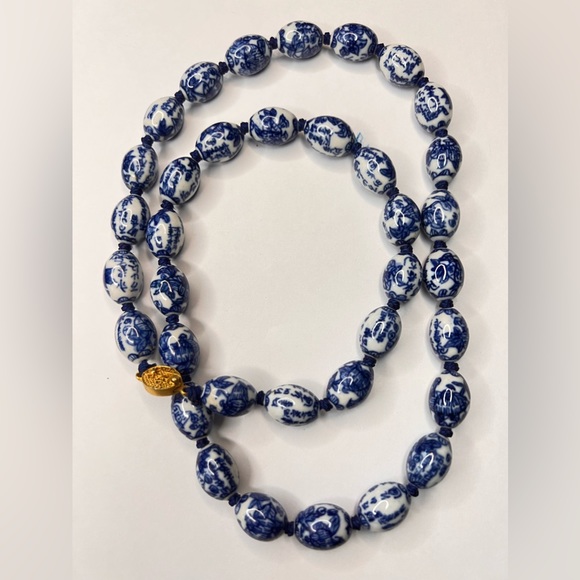Large Chinese Blue and white porcelain bead necklace - Picture 3 of 4